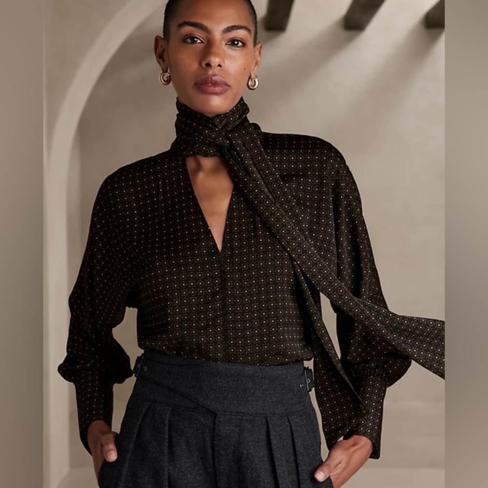 Banana Republic Scarf Neck Blouse
